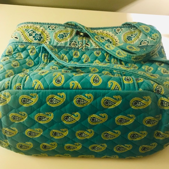 Vera Bradley Tote - Picture 4 of 4